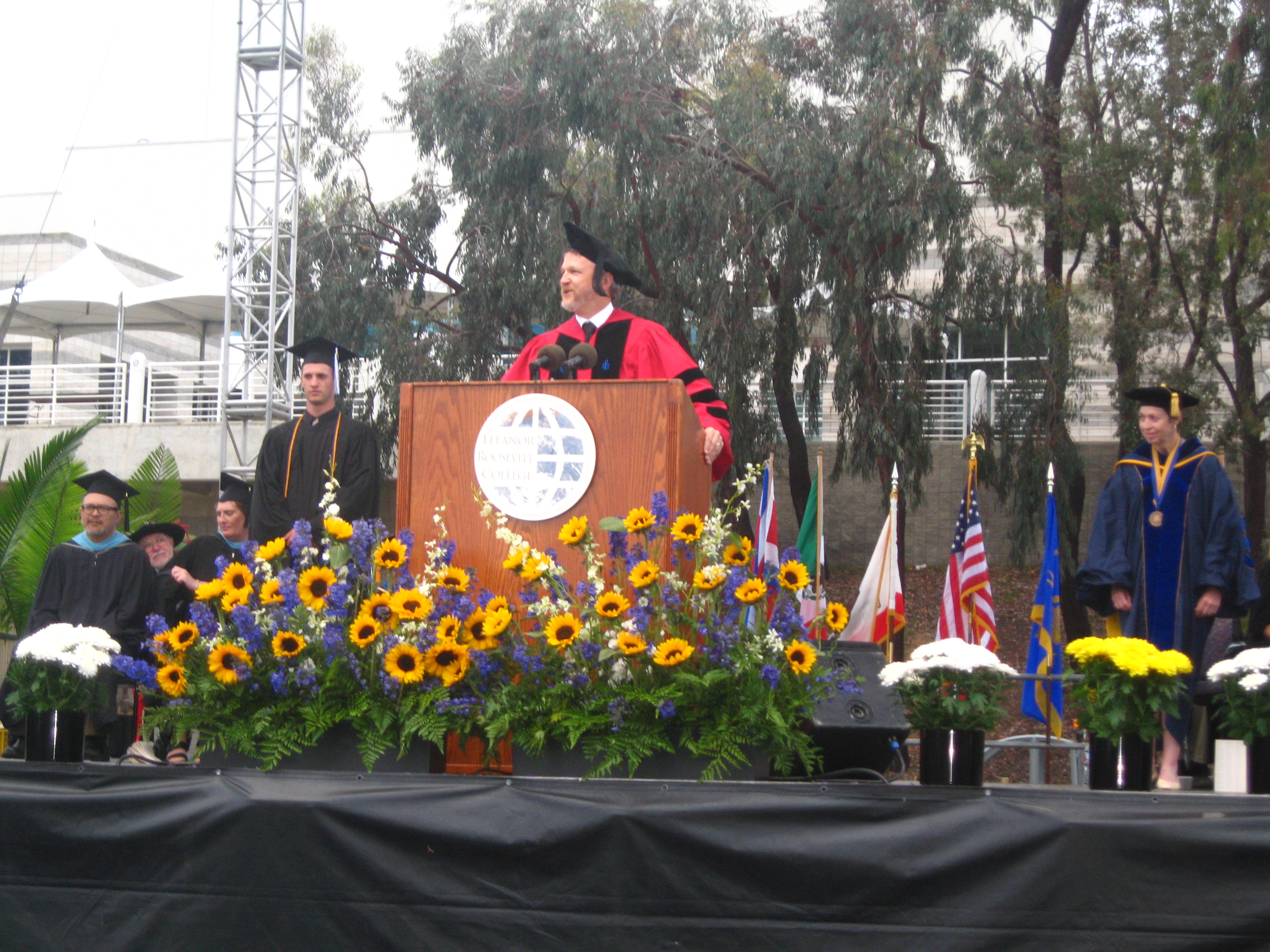 alan_commencement10